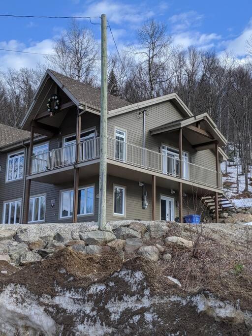 Chalet Au Petit Edouard L'Anse-Saint-Jean Exterior photo